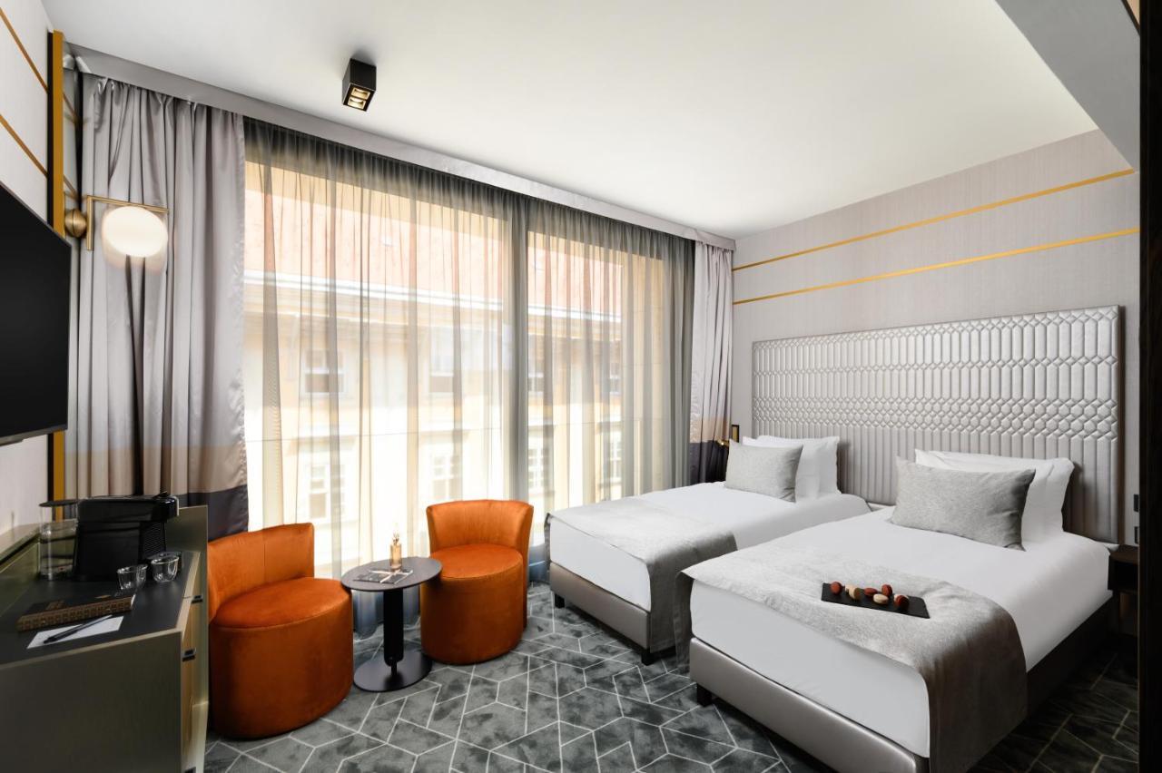 Emerald Hotel By Continental Group ブダペスト エクステリア 写真