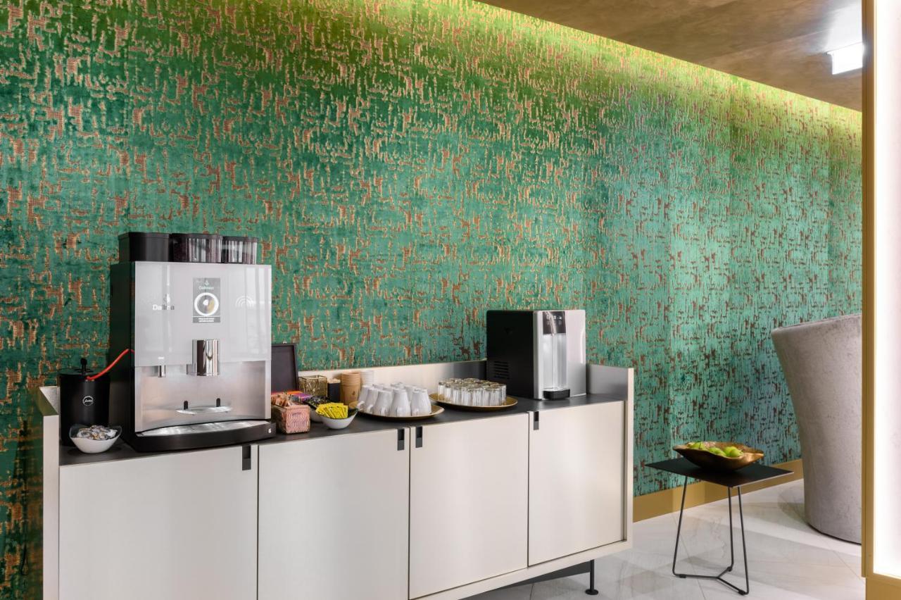 Emerald Hotel By Continental Group ブダペスト エクステリア 写真